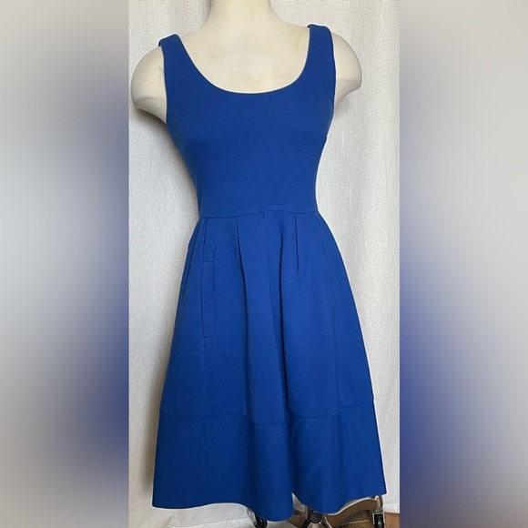 Banana Republic ribbed knit dress - Picture 6 of 6